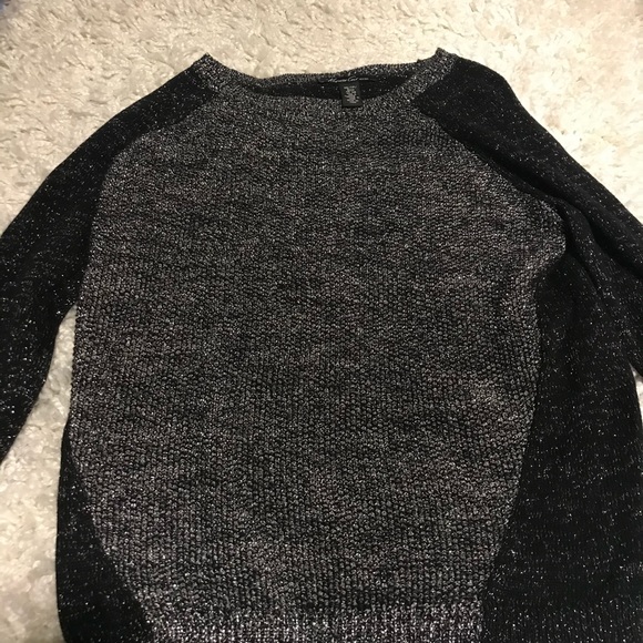 Silver glitter and black knit top - Picture 2 of 3
